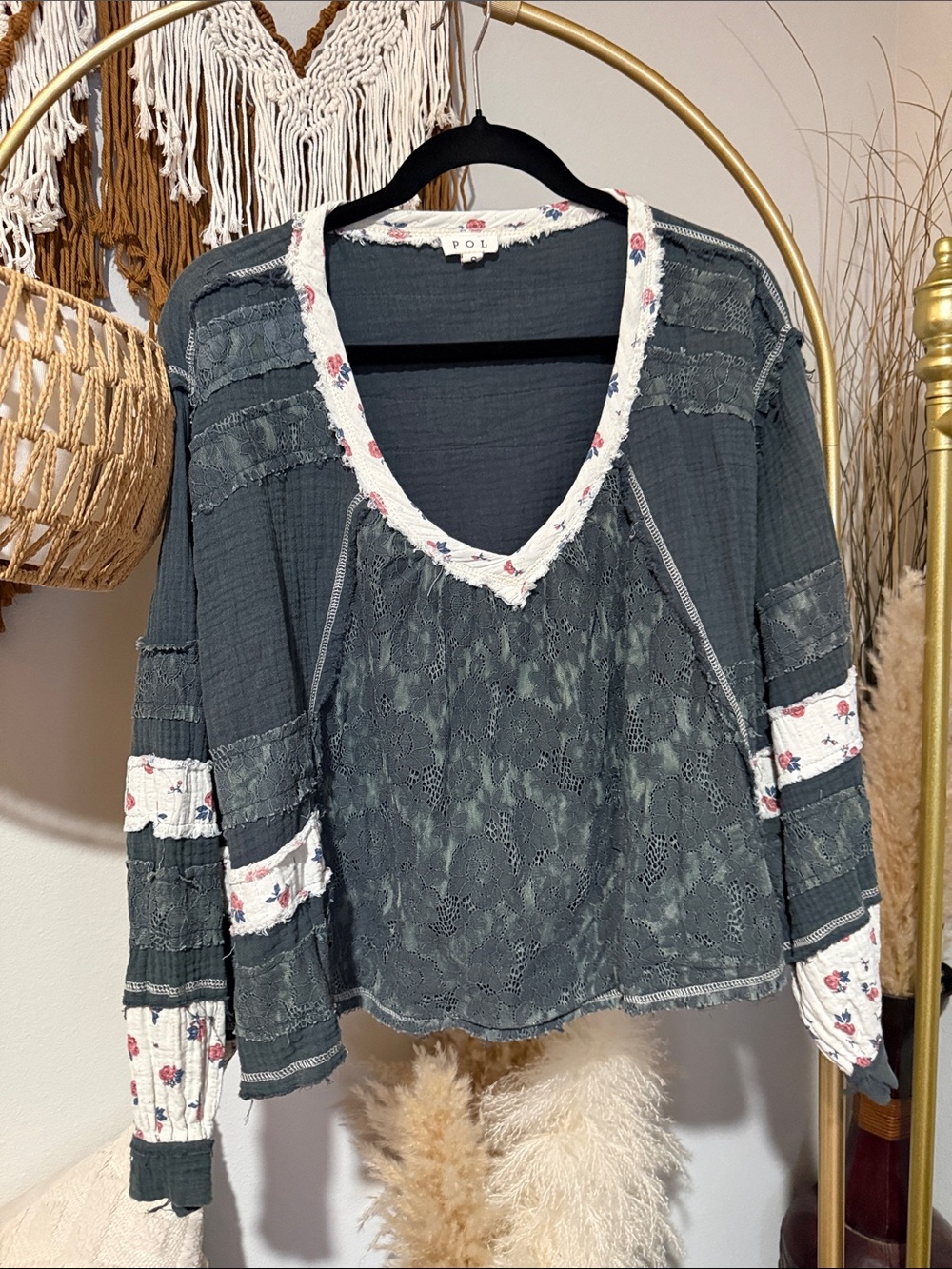 POL Lace-Front Crinkle V-Neck Tunic in Charcoal with Floral Trim